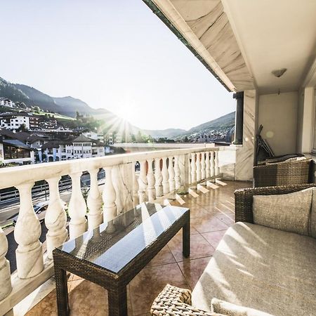 Apartments Villa Venezia Luxury Ortisei Extérieur photo